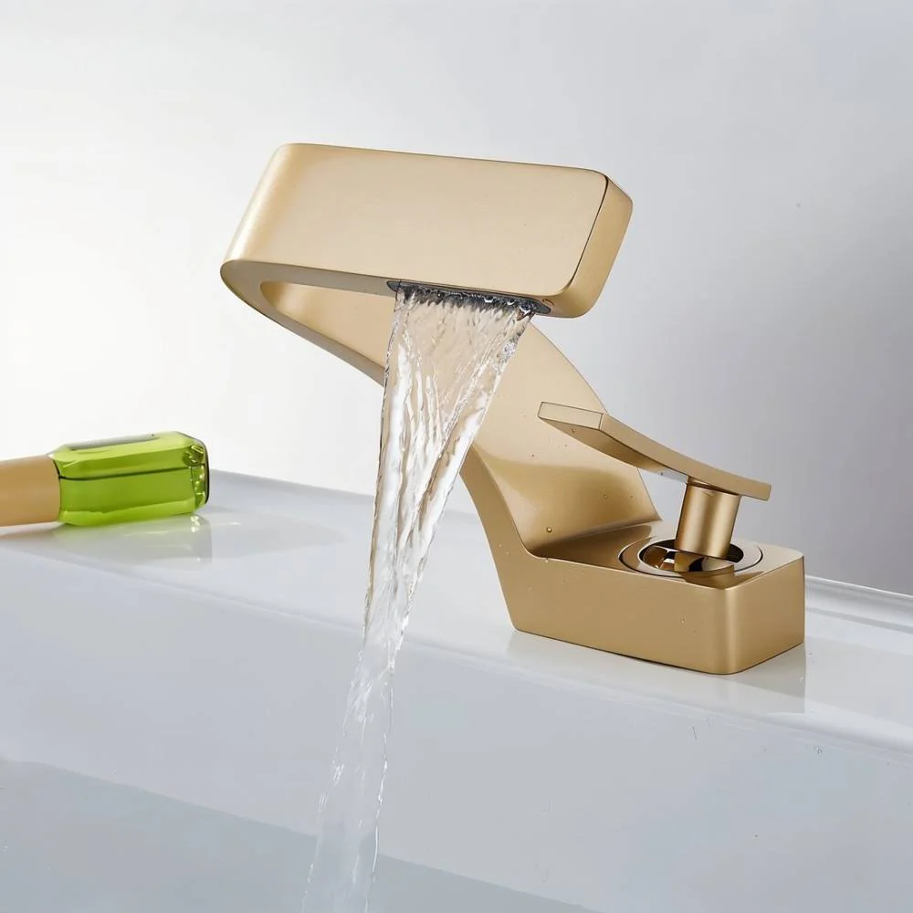 Vatn Bathroom Faucet - Image 2