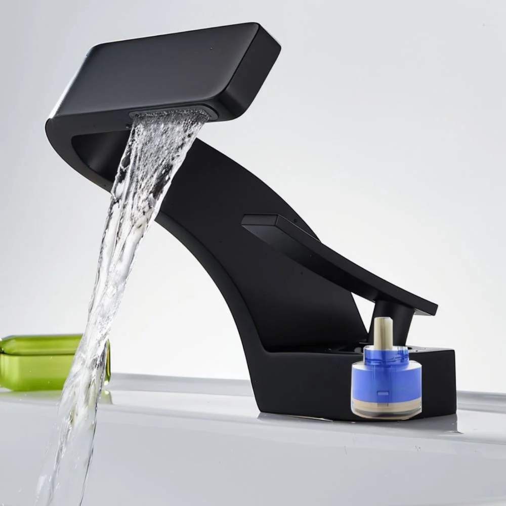 Vatn Bathroom Faucet - Image 5
