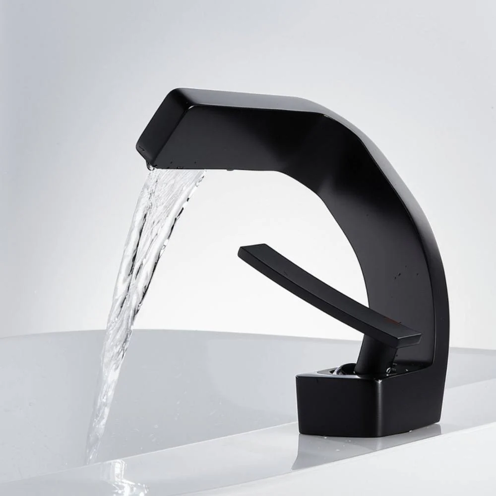 Vatn Bathroom Faucet - Image 7