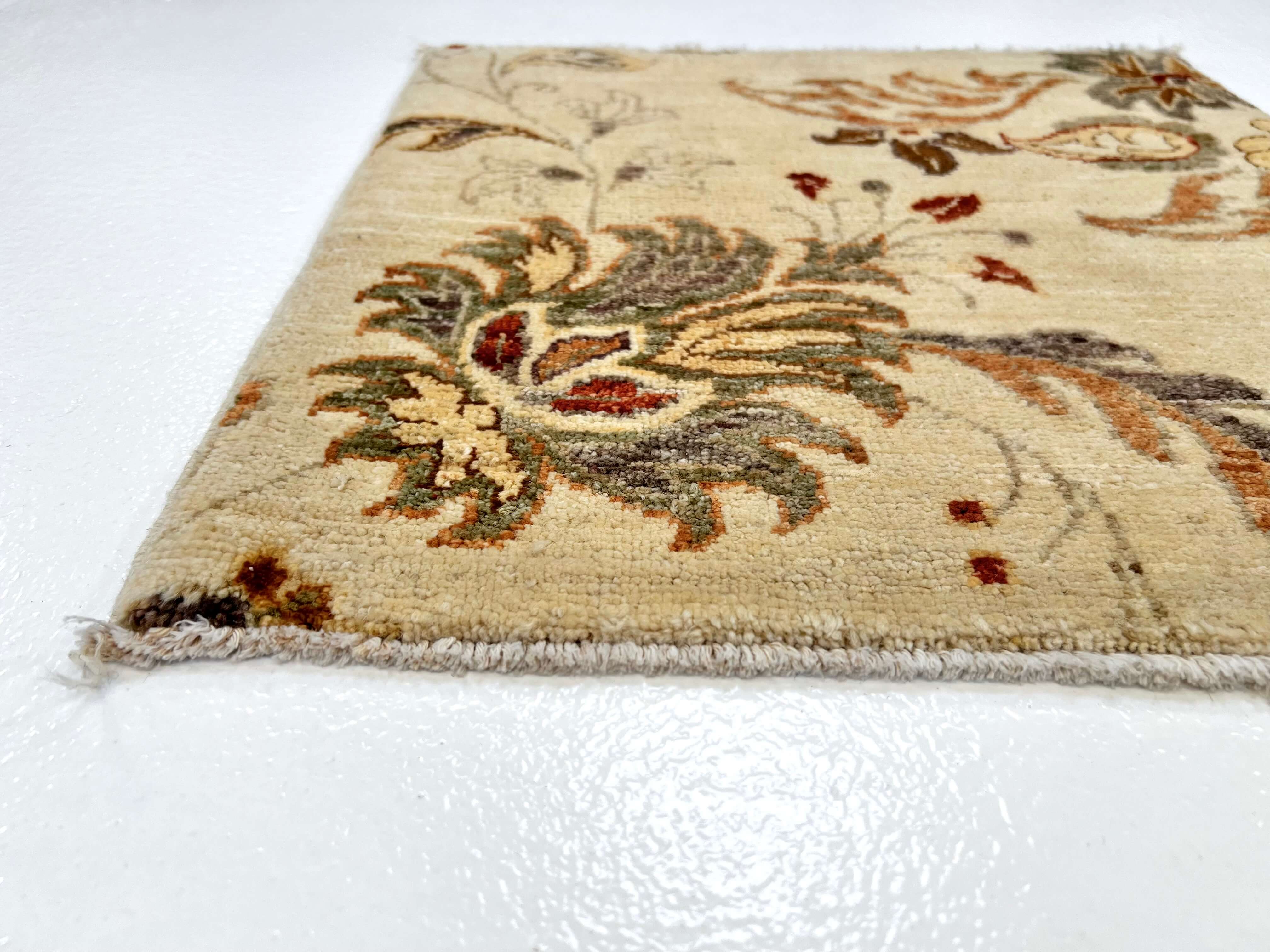Vegetable-Dye with Silk Accents (18" square) ivory - Image 2