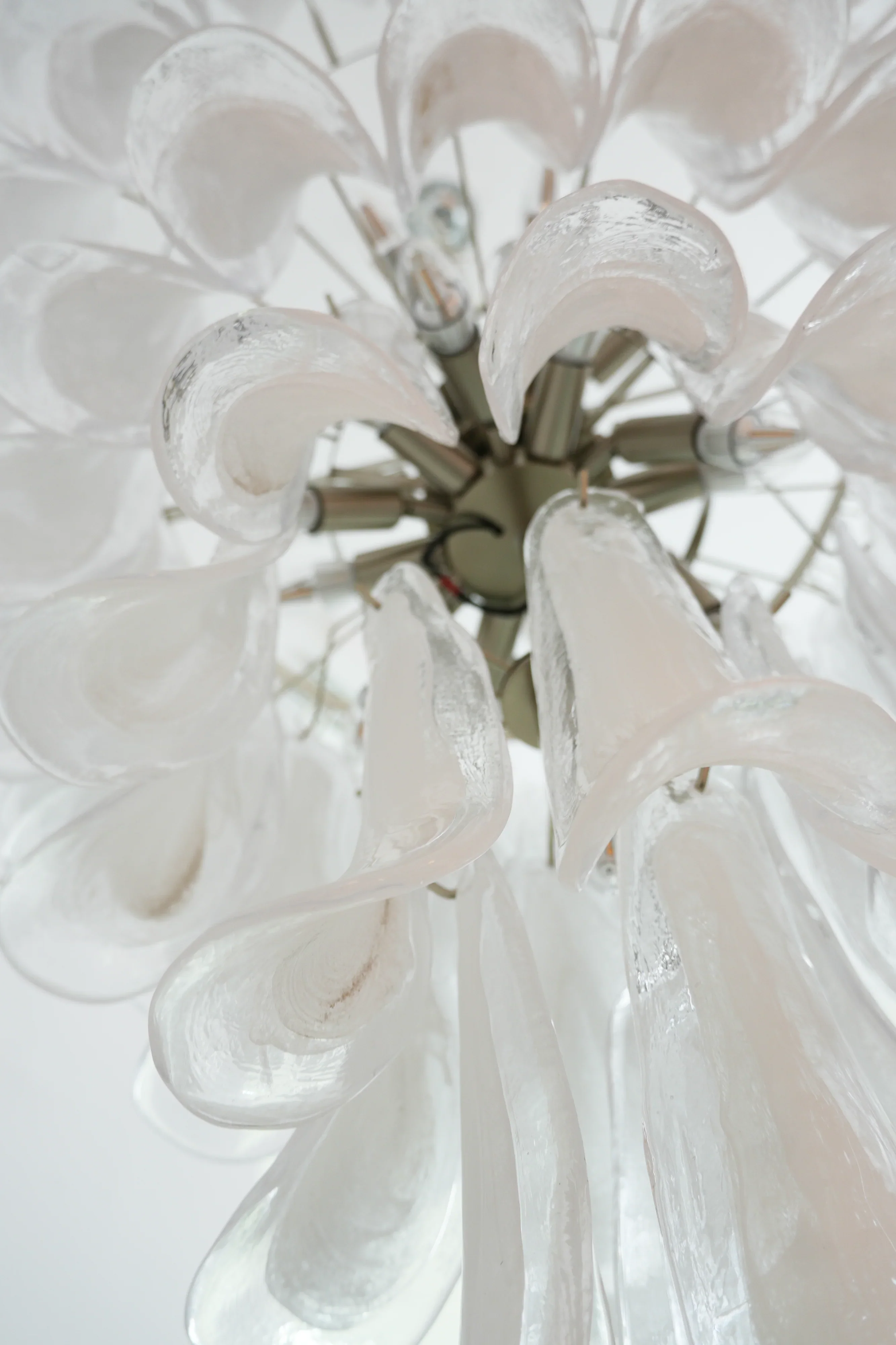Vintage Murano Transparent Glass Petals Chandelier - Image 14