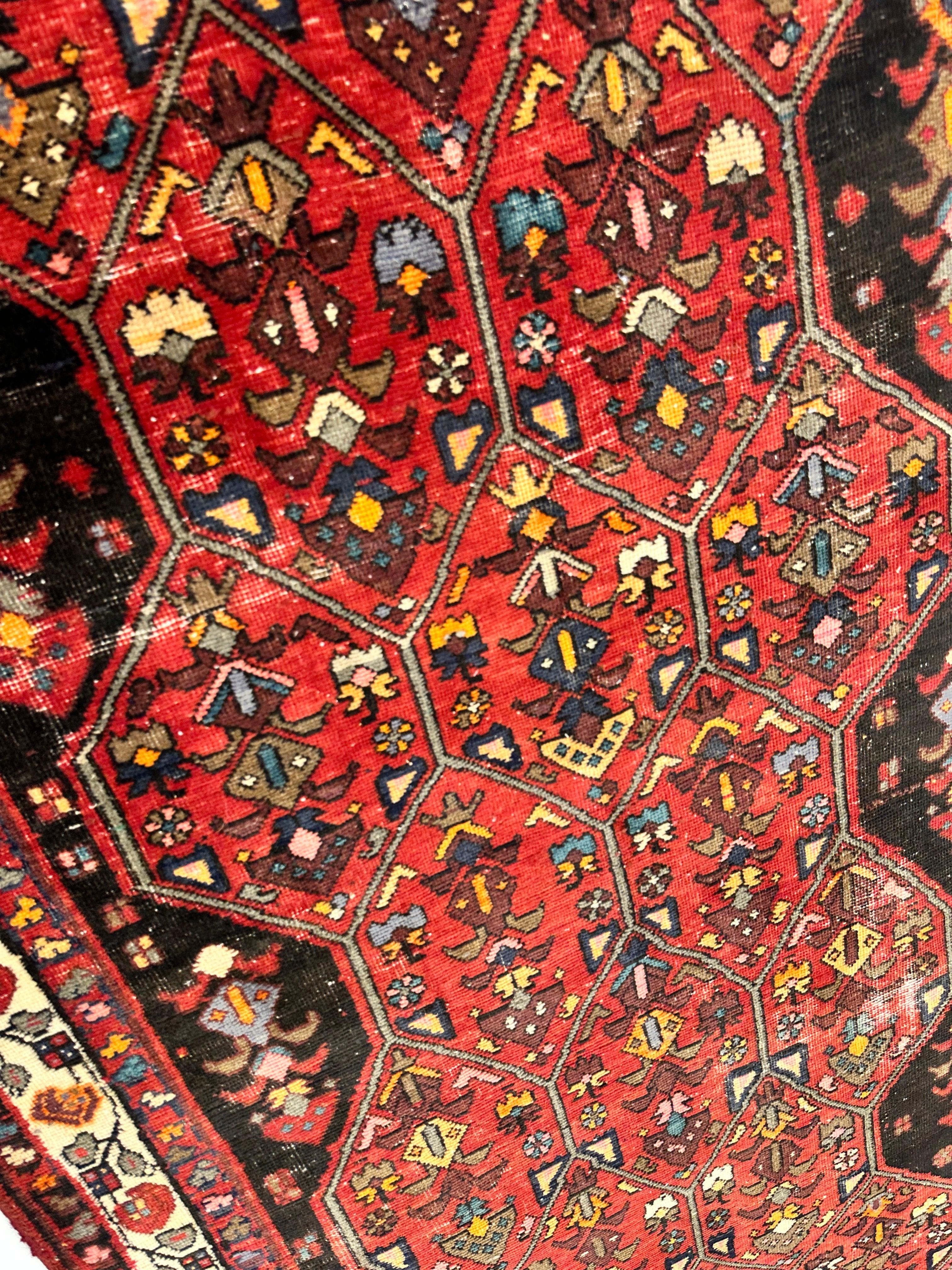 Vintage Persian Hosseinabad Runner Rug - 4’2” x 10’5” - Handwoven Wool, Circa 1950s - Image 7