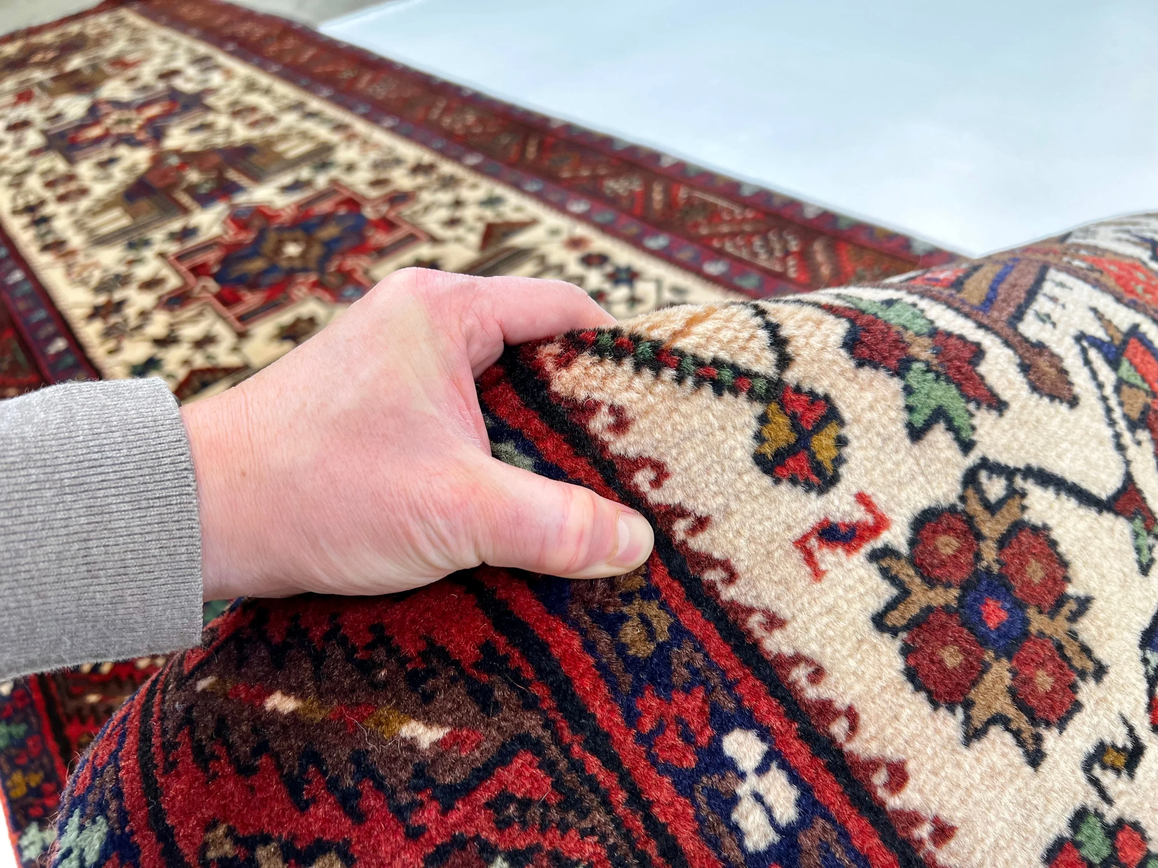 Vintage Karajeh (3'01"x14'05") ivory/dk.red - Image 6