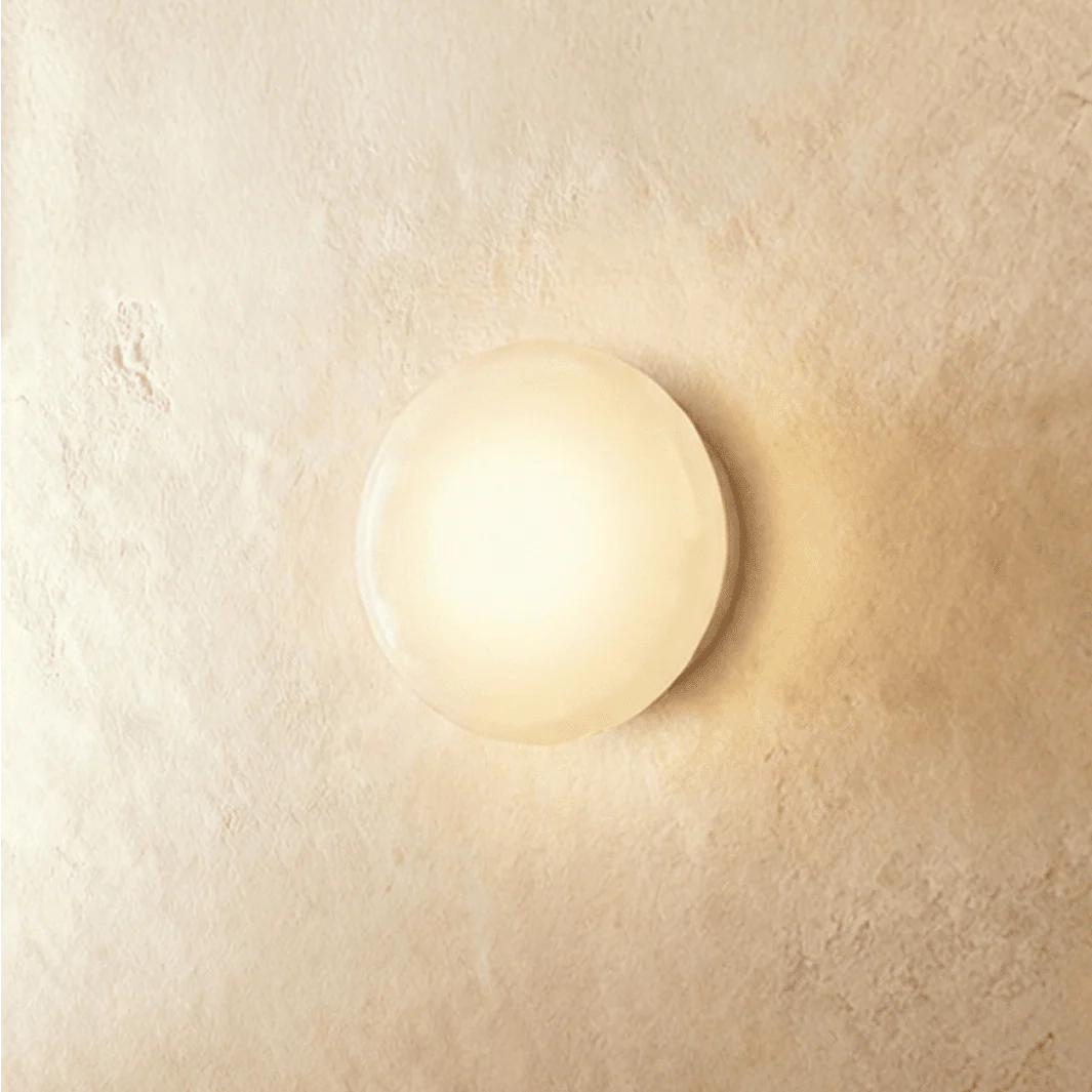 Vynestris Wall Lamp - Image 2