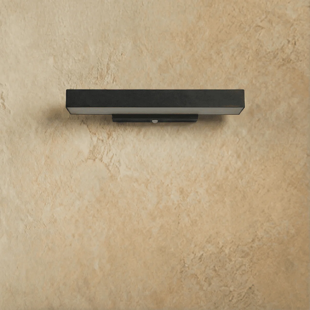 Vynova Outdoor Wall Lamp - Image 5