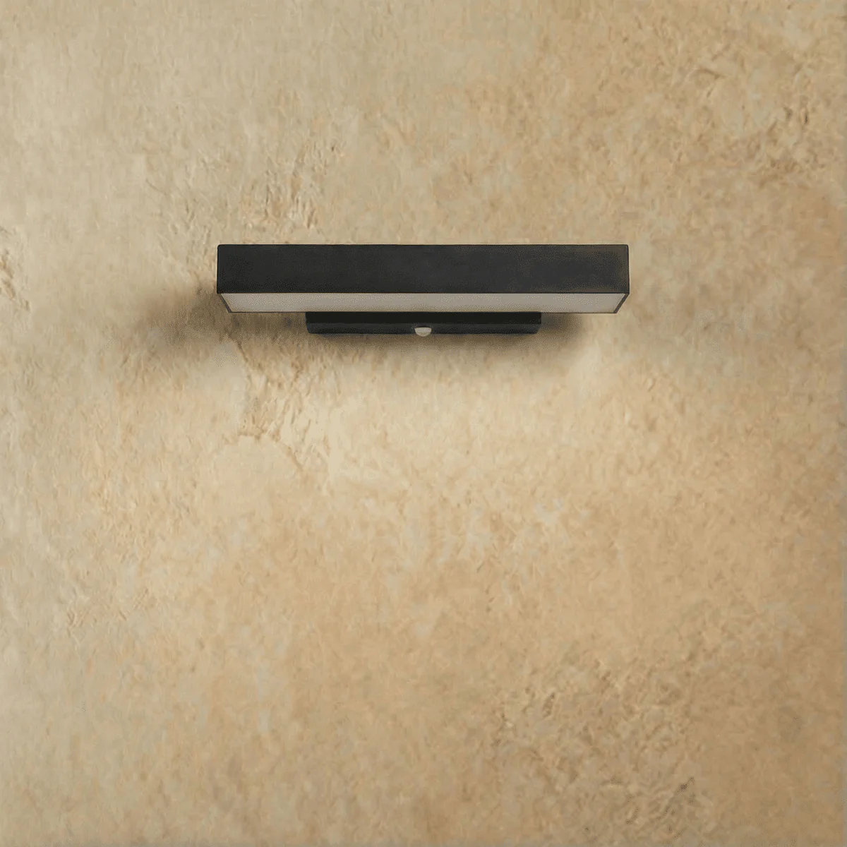 Vynova Outdoor Wall Lamp - Image 7
