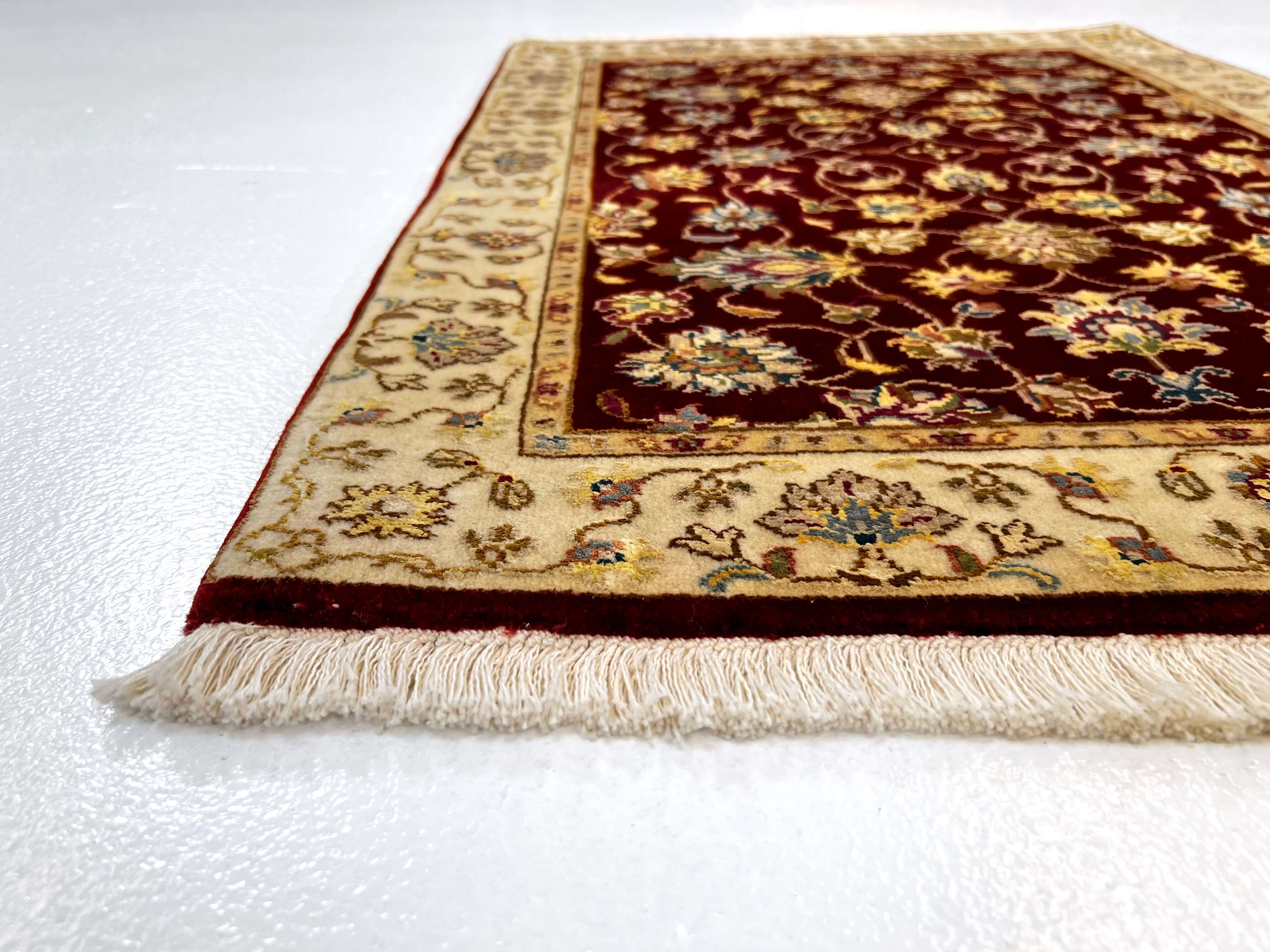 Wool w. silk Kumkapi red/gld 2x3 - Image 3