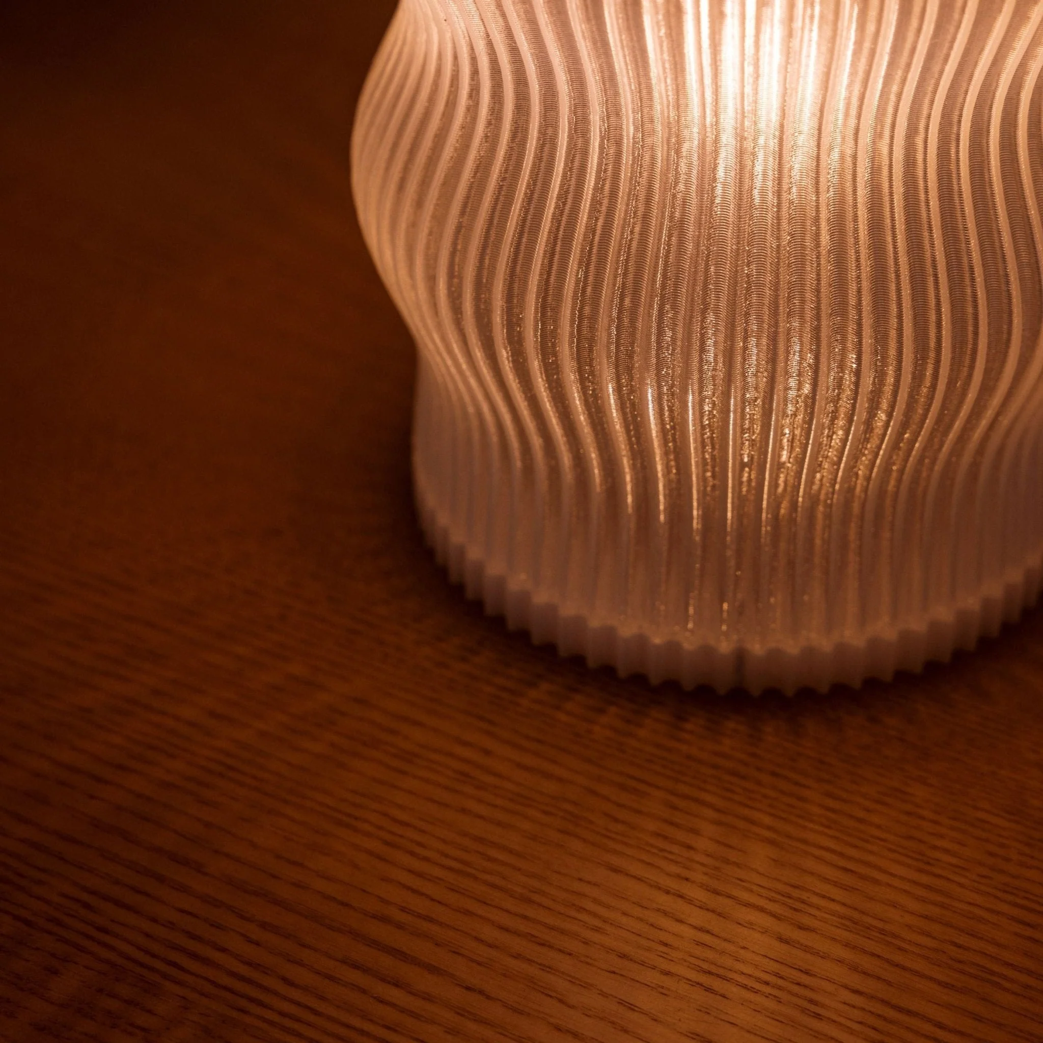 Yuji Table Lamp - Image 8